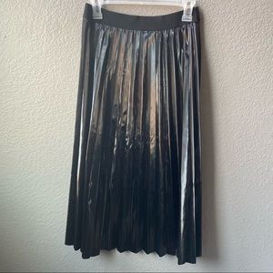 See U Soon | Anthropology | Black Pleated Skirt | Size 04 | NWT